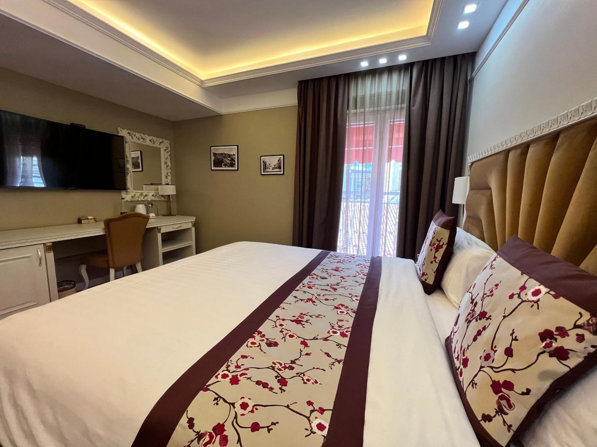 Hotel Brais Дуррес Екстер'єр фото