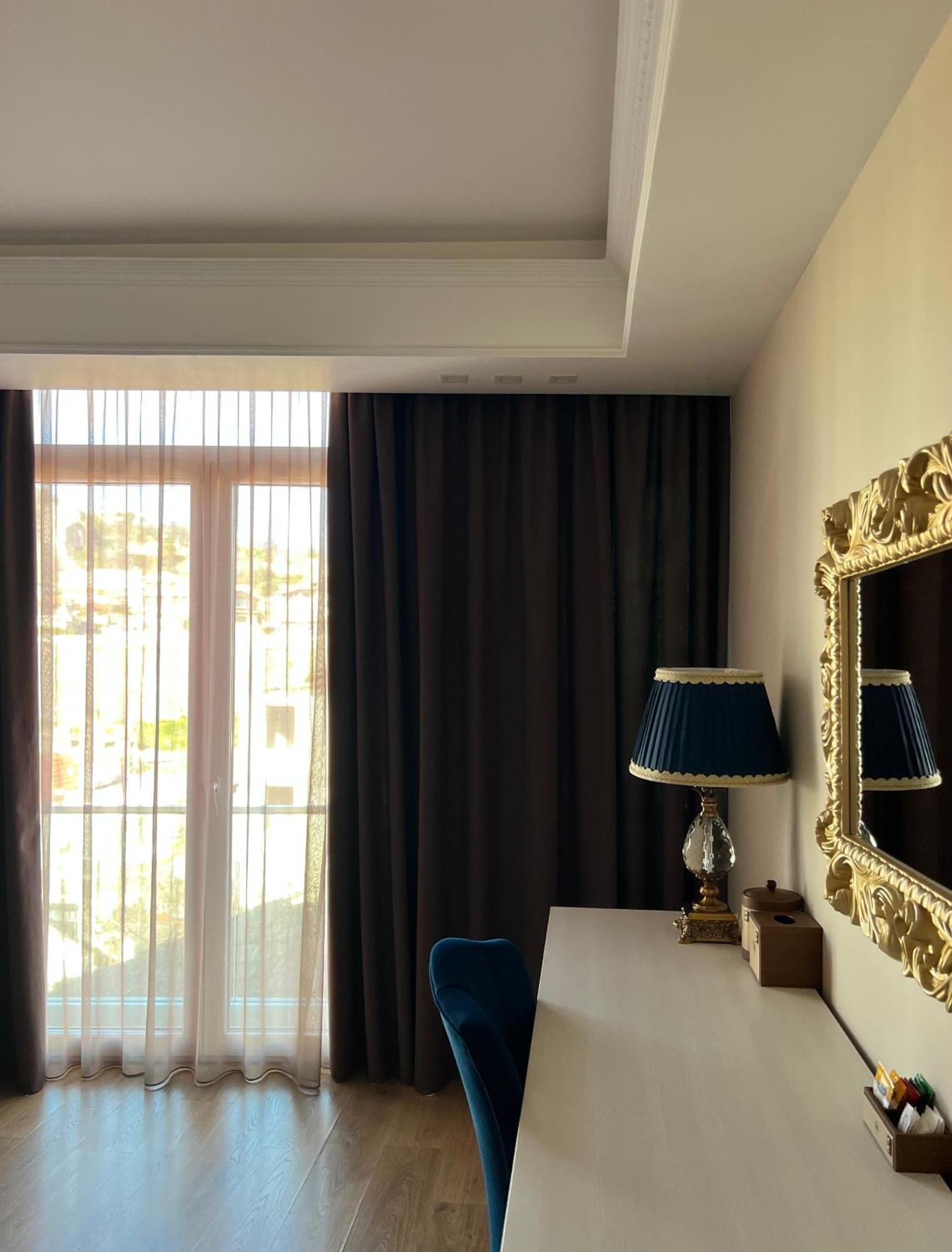 Hotel Brais Дуррес Екстер'єр фото