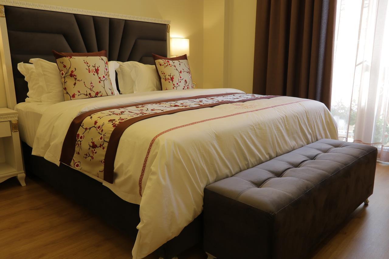 Hotel Brais Дуррес Екстер'єр фото